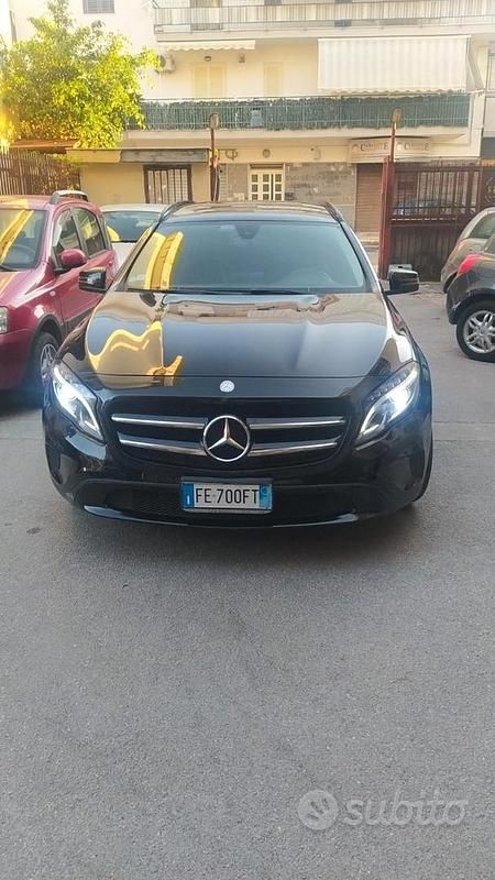 Nero Usata 2016 Mercedes GLA200 SUV | 13.999 € (Ottimo prezzo) - Immagine 1/4