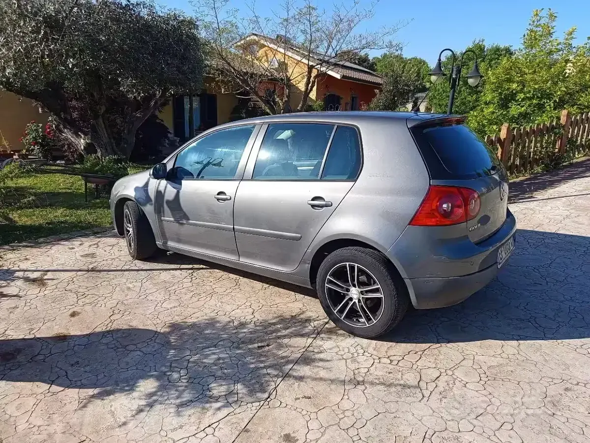 Usata VW Golf VII 105 CV (77 kW) 2013 Grigio Berlina