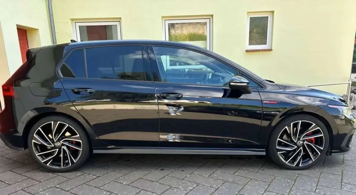 Usata VW Golf VIII GTI 245 CV (180 kW) 2023 Nero Berlina