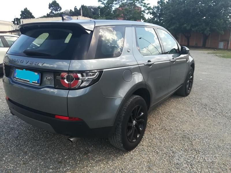 Usata Land Rover Discovery Sport 180 CV (132 kW) 2017 Grigio SUV