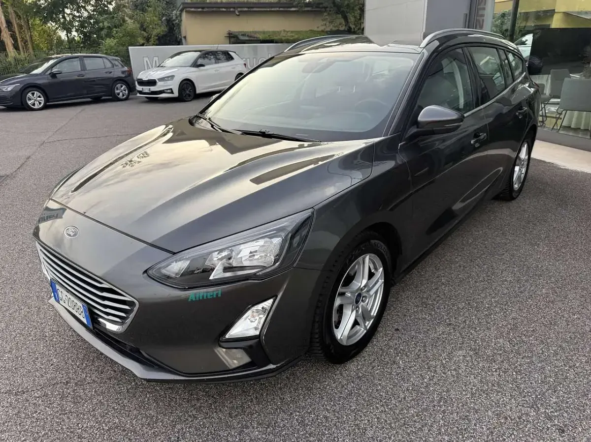 Usata Ford Focus Business Edition 120 CV (88 kW) 2021 Manganese grey met Station wagon