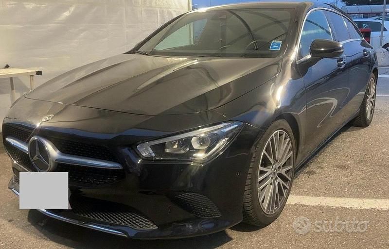 Usata Mercedes CLA200 Shooting Brake Premium 150 CV (110 kW) 2020 Nero Station wagon