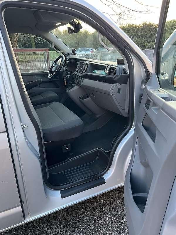 Usata VW Transporter 150 CV (110 kW) 2020 Argento Furgone