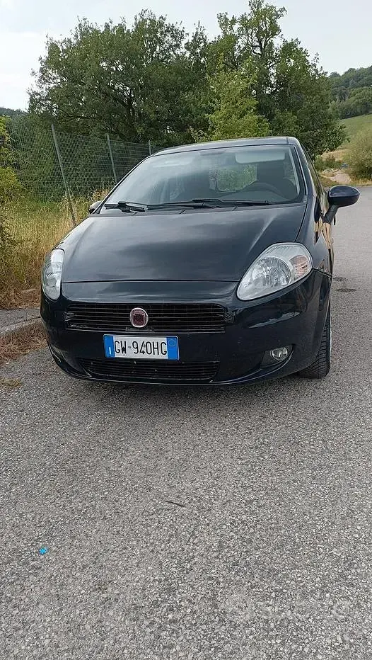 Usata Fiat Grande Punto 65 CV (47 kW) 2026 Bluazzurro Utilitaria