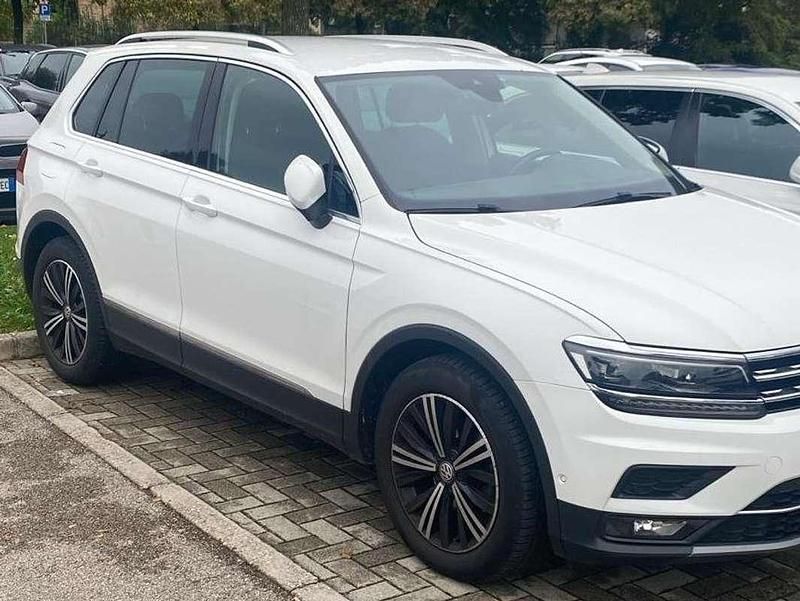 Usata VW Tiguan Executive 150 CV (110 kW) 2017 Bianco SUV