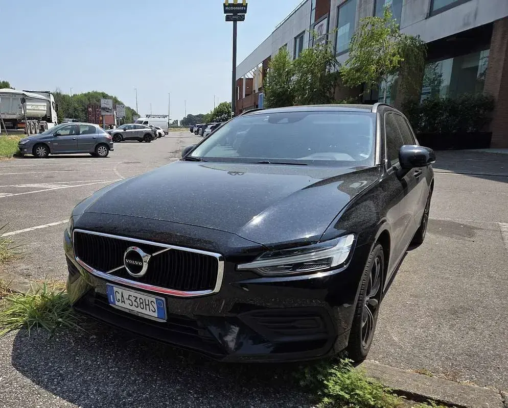 Usata Volvo V60 Business Edition 150 CV (110 kW) 2020 Station wagon