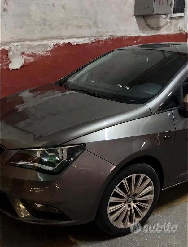 Usata Seat Ibiza CONNECT 75 CV (55 kW) 2017 Berlina