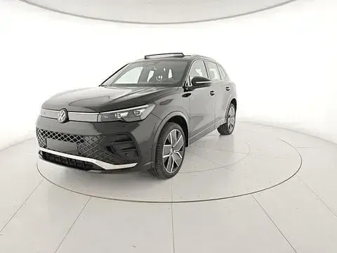 Nuova VW Tiguan R-line Plus 193 CV (141 kW) 2026 Nero SUV
