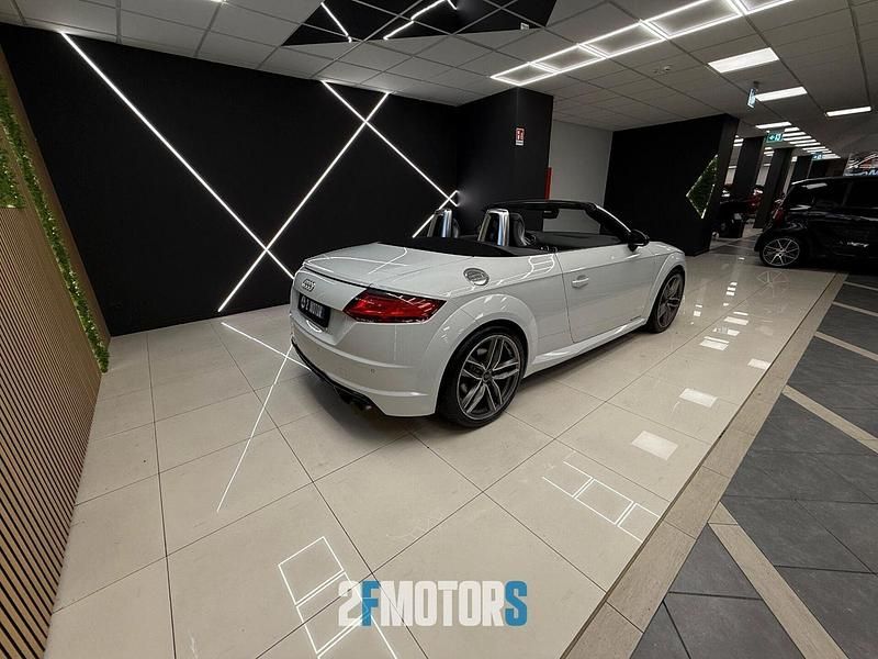 Usata Audi TT Roadster Ambiente 310 CV (228 kW) 2018 Bianco Cabrio