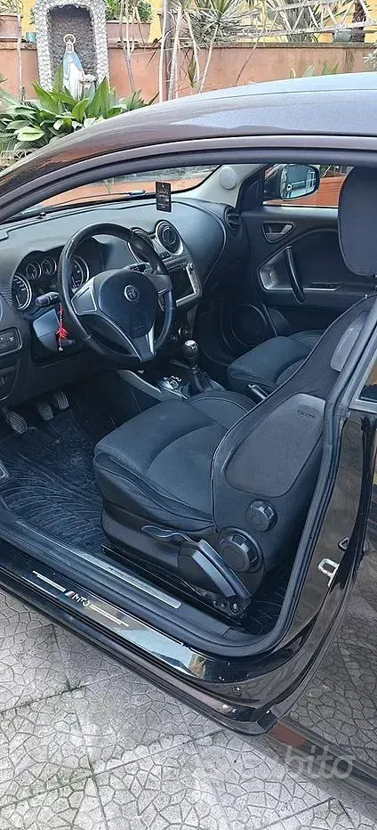 Usata Alfa Romeo MiTo 79 CV (58 kW) 2010 Nero Utilitaria