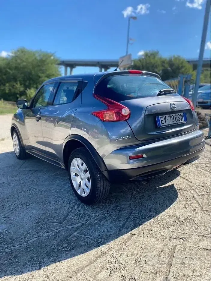 Usata Nissan Juke 110 CV (80 kW) 2014 Grigio SUV