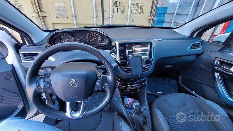 Usata Peugeot 208 Allure 82 CV (60 kW) 2013 Bianco Utilitaria