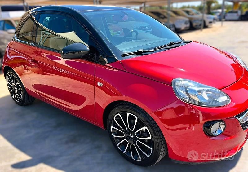 Usata Opel Adam Unlimited 87 CV (63 kW) 2016 Rosso Utilitaria