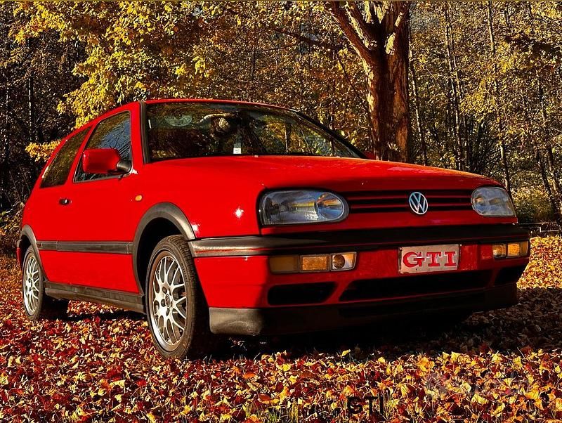 Rosso Usata 1998 VW Golf IV GTI Tre volumi | 10.000 € - Immagine 1/4