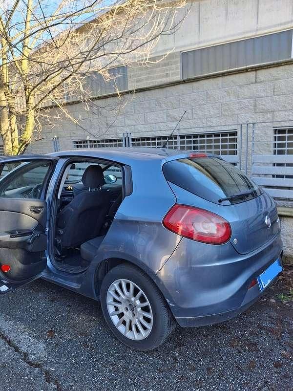 Usata Fiat Bravo 101 CV (74 kW) 2002 Utilitaria