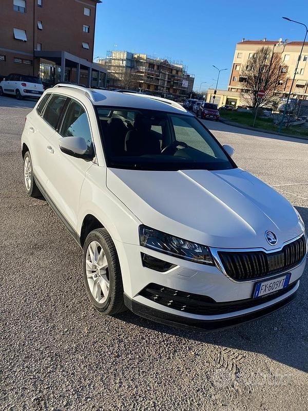 Usata Skoda Karoq 115 CV (84 kW) 2019 Bianco SUV