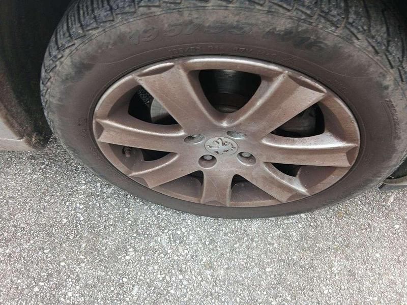 Usata Peugeot 207 110 CV (80 kW) 2006 Argento Utilitaria