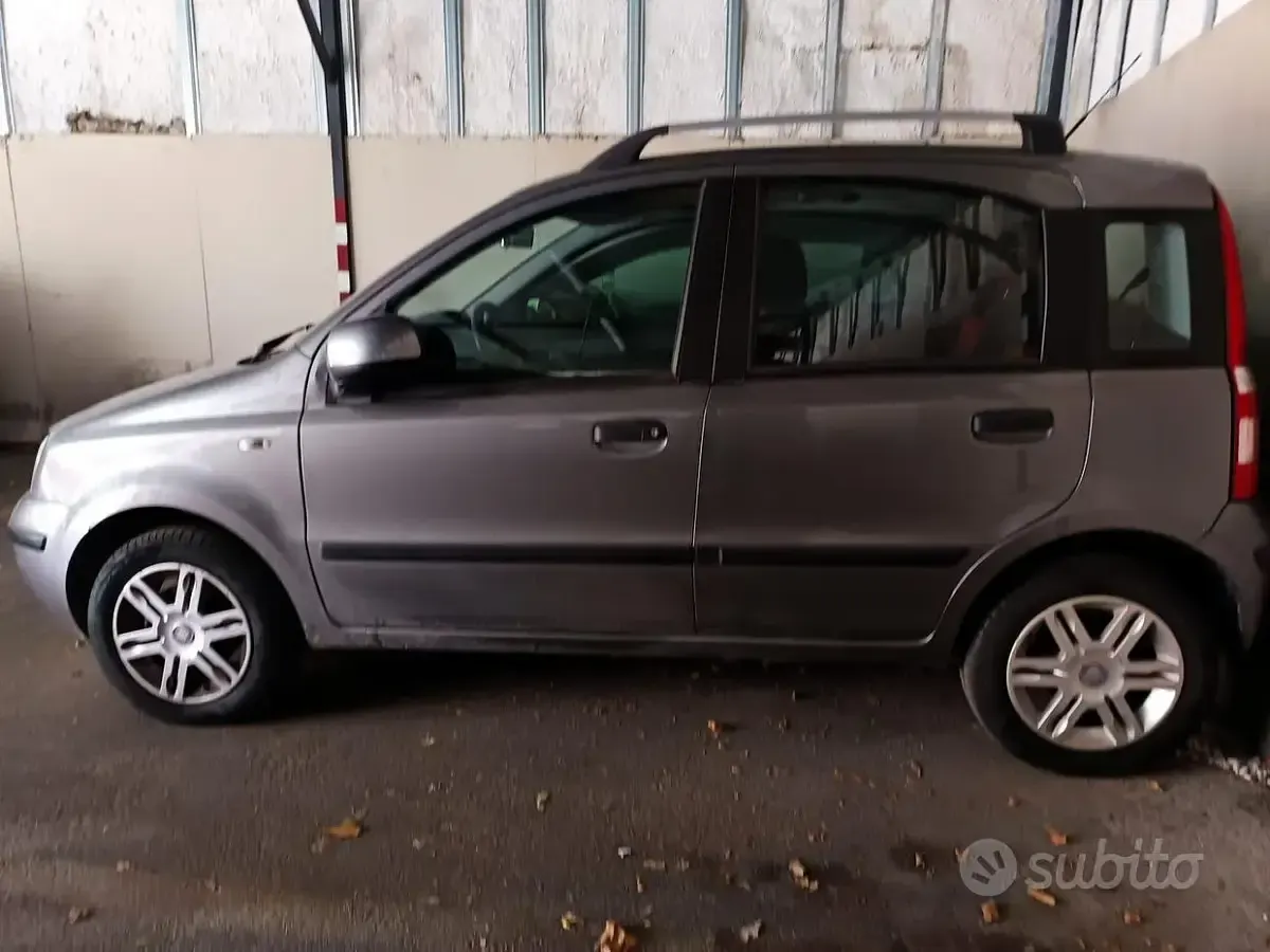 Usata Fiat Panda 69 CV (50 kW) 2010 Grigio Utilitaria