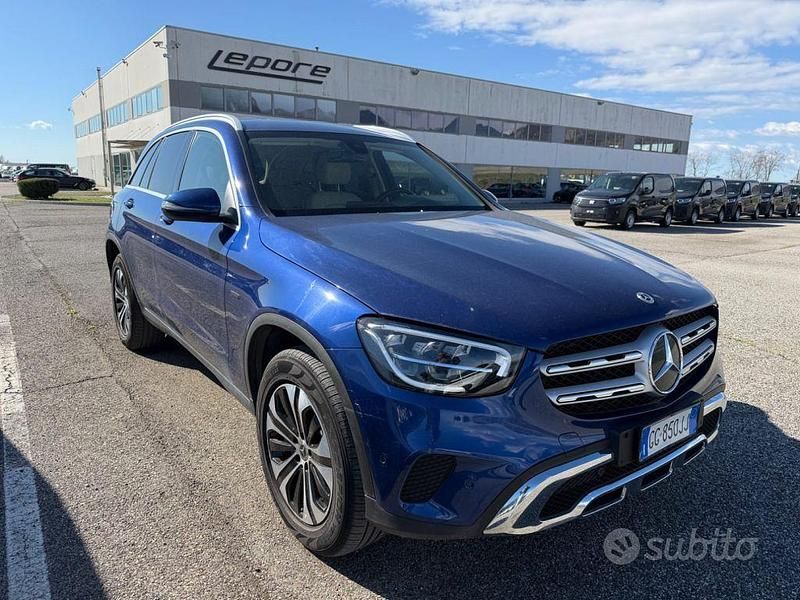 Usata Mercedes GLC300e Executive 194 CV (142 kW) 2021 Blu SUV