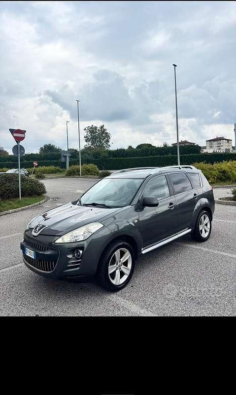 Usata 2010 Peugeot 4007 SUV | 5900 € (Buon prezzo) - Immagine 1/4