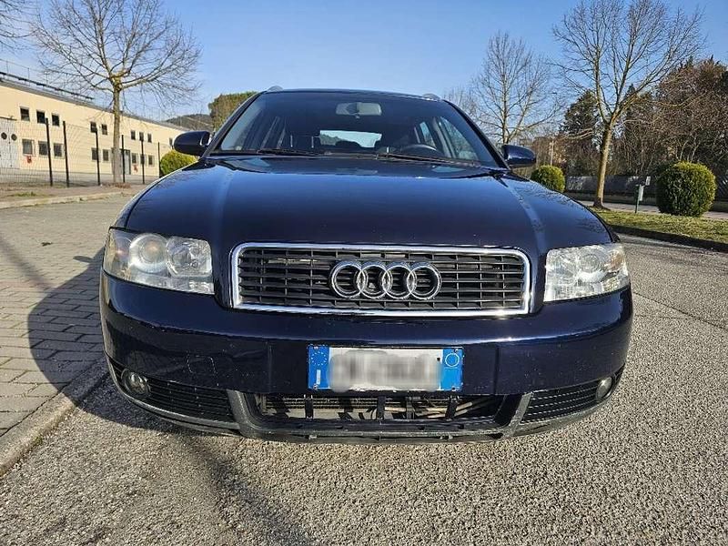 Usata Audi A4 116 CV (85 kW) 2004 Blu/azzurro Station wagon