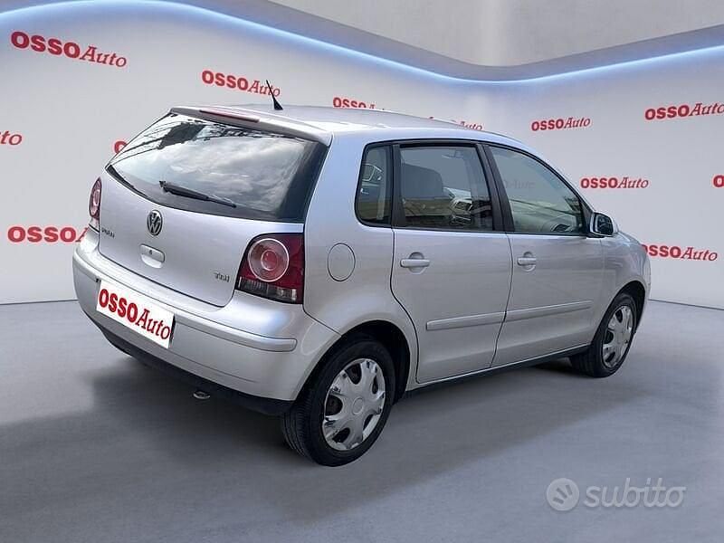 Usata VW Polo 69 CV (50 kW) 2007 Grigio Utilitaria