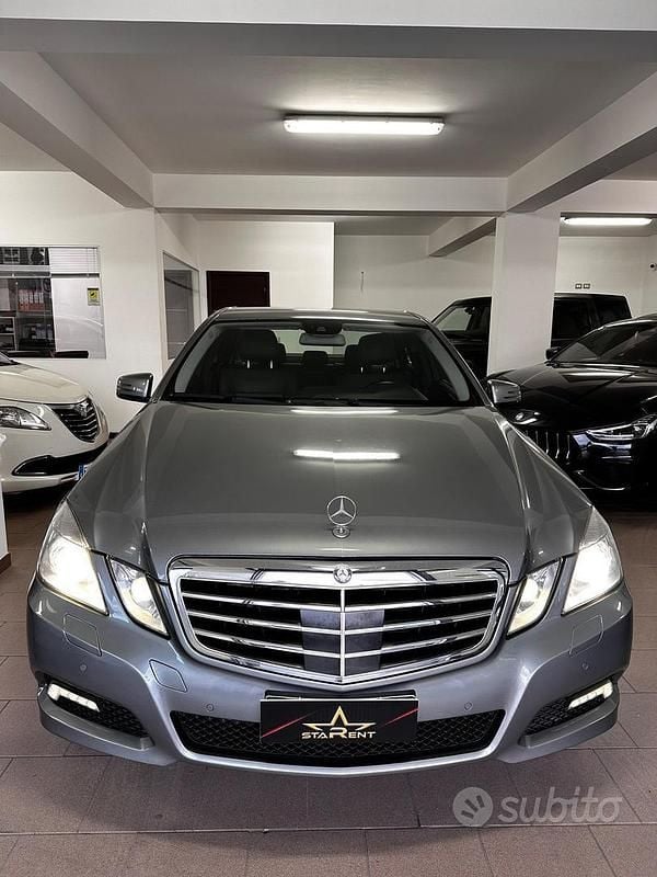 Usata Mercedes E350 Avantgarde 231 CV (169 kW) 2010 Grigio Berlina