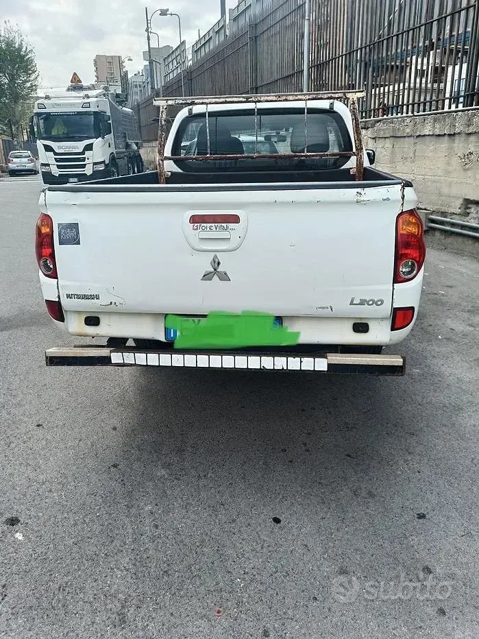 Usata Mitsubishi L200 136 CV (100 kW) 2014 Bianco Pick-up