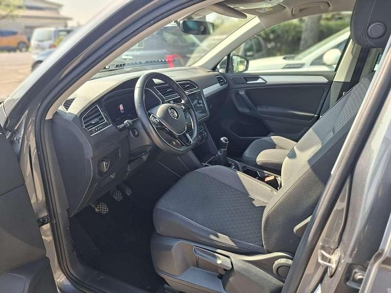 Usata VW Tiguan 150 CV (110 kW) 2020 Indium grey metallizzato SUV