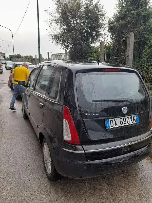 Usata Lancia Musa 90 CV (66 kW) 2009 Monovolume