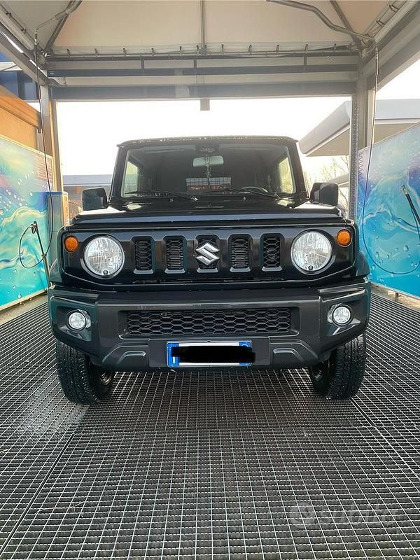 Usata Suzuki Jimny 2023 Nero SUV