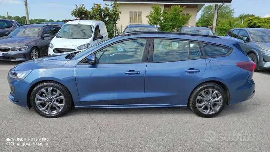 Usata Ford Focus ST-Line 125 CV (91 kW) 2023 Blu Station wagon