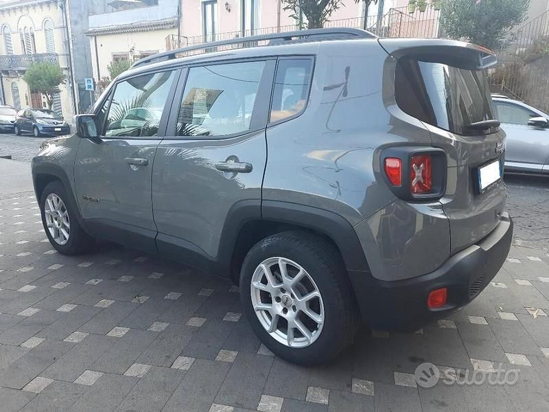 Usata Jeep Renegade Limited 131 CV (96 kW) 2022 Grigio(met.) SUV