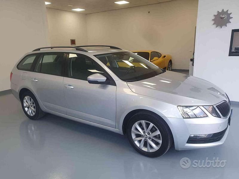 Occasion Skoda Octavia Executive 116 ch (85 kW) 2018 Gris Break