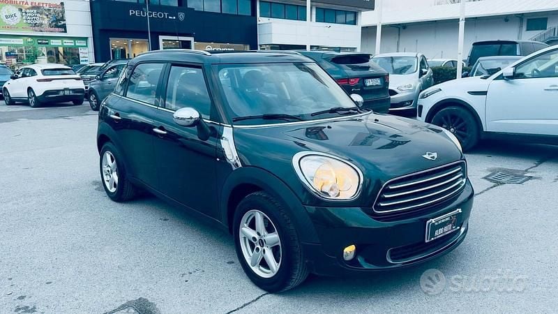 Usata Mini One Countryman 90 CV (66 kW) 2014 Verde SUV