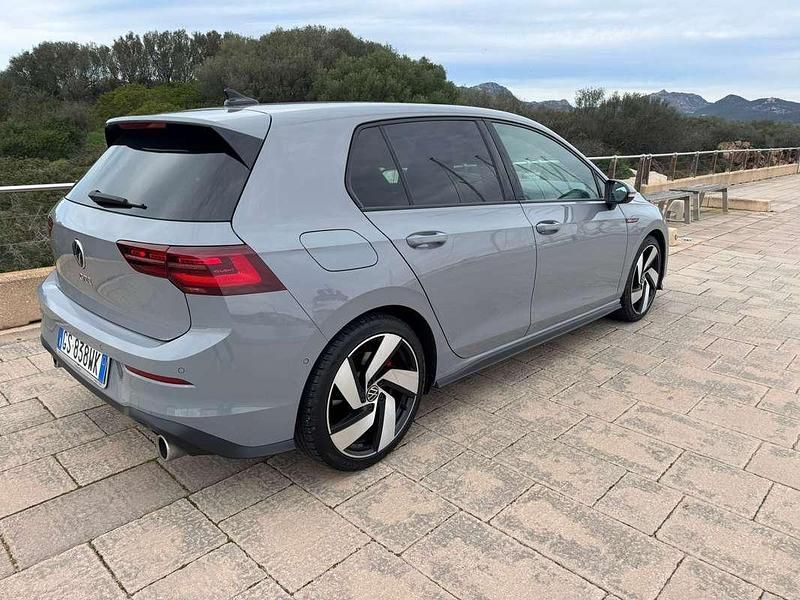 Usata VW Golf VIII GTI 245 CV (180 kW) 2021 Grigio Berlina
