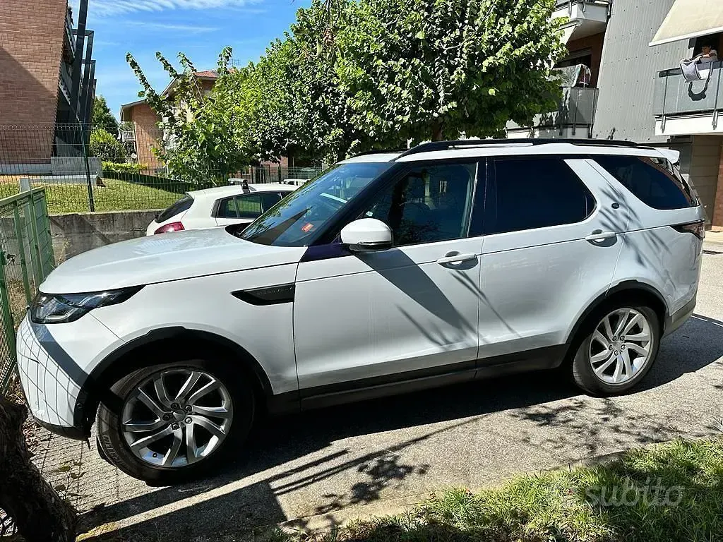 Usata Land Rover Discovery 5 241 CV (177 kW) 2019 Bianco SUV