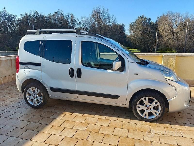Usata Fiat Qubo Trekking 75 CV (55 kW) 2011 Grigio Monovolume