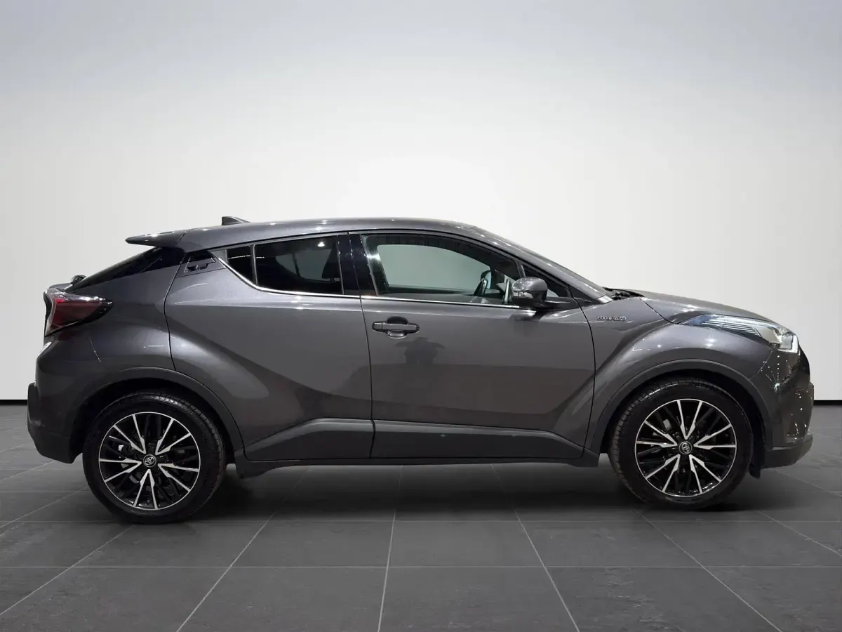 Usata Toyota C-HR Lounge 98 CV (72 kW) 2018 Grigio SUV