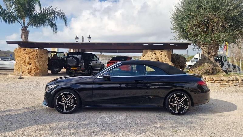 Usata Mercedes C180 Premium 170 CV (125 kW) 2016 Nero Cabrio