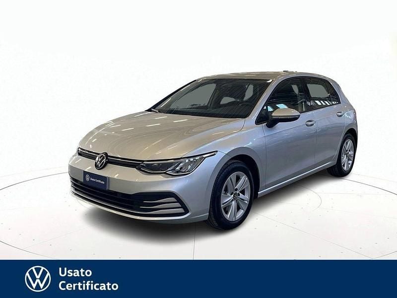 Grigio pastello Usata 2024 VW Golf Life Tre volumi | 23.800 € (Buon prezzo) - Immagine 1/4