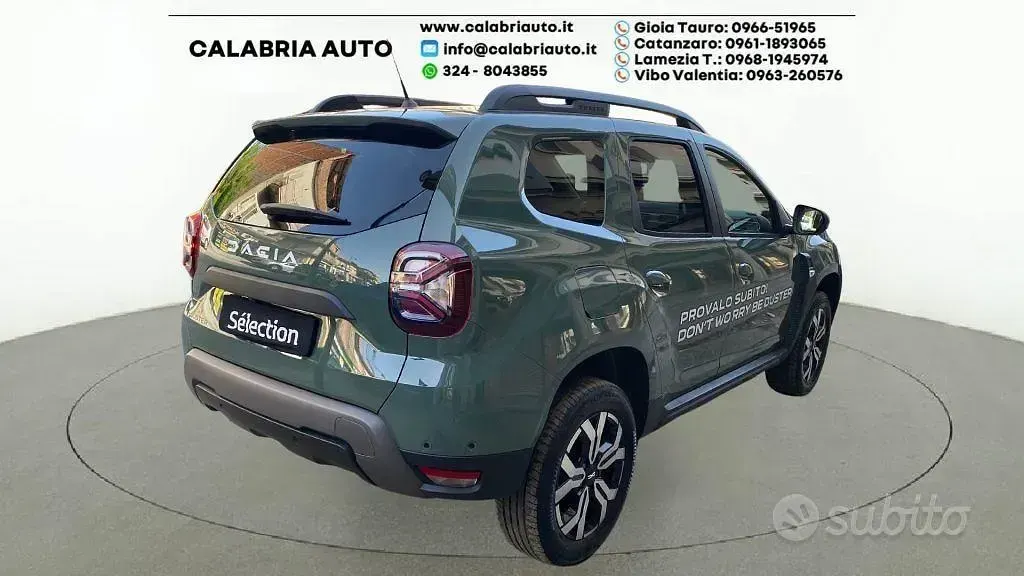 Käytetty Dacia Duster Journey 150 HP (110 kW) 2023 Vihreä Katumaasturi