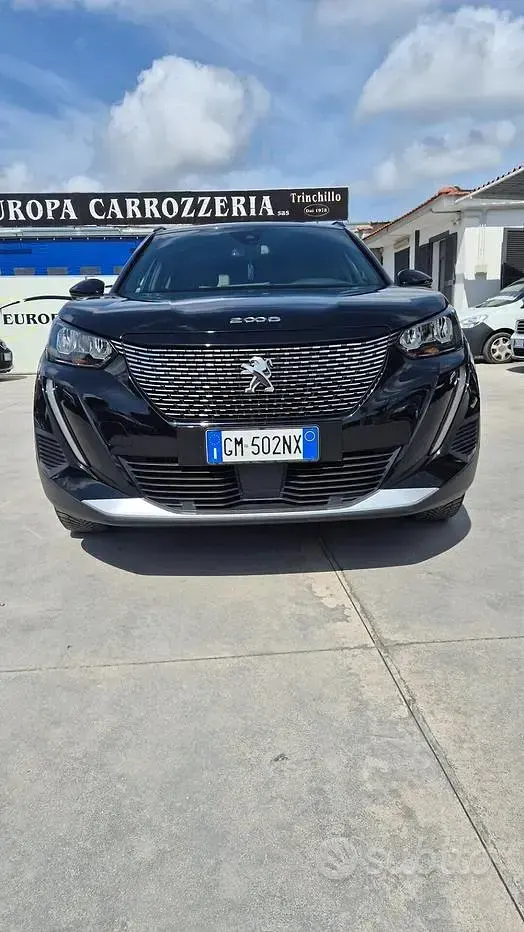 Usata Peugeot 2008 Allure 131 CV (96 kW) 2023 Nero SUV