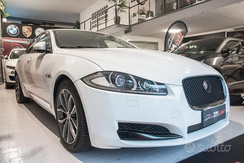 Bianco Usata 2014 Jaguar XF Prestige Tre volumi | 10.900 € (Buon prezzo) - Immagine 1/4