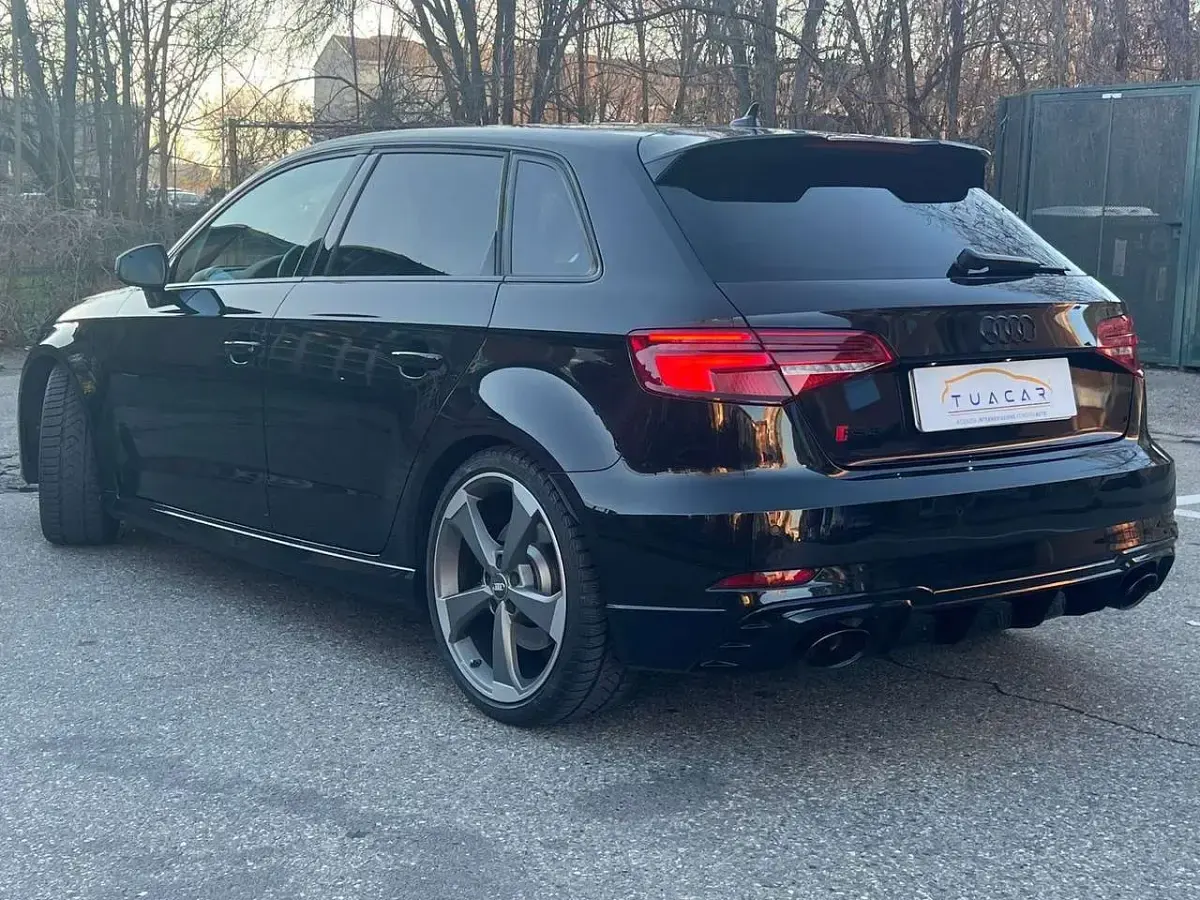 Usata Audi RS3 Ambiente 400 CV (294 kW) 2020 Nero Berlina