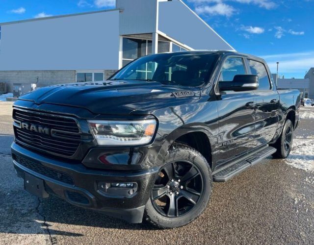 Usata RAM 1500 401 CV (294 kW) 2022 Nero metallizzato Pick-up