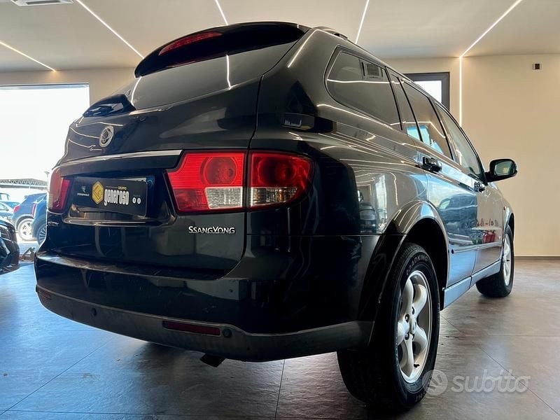 Usata SsangYong Kyron 141 CV (103 kW) 2010 Nero SUV