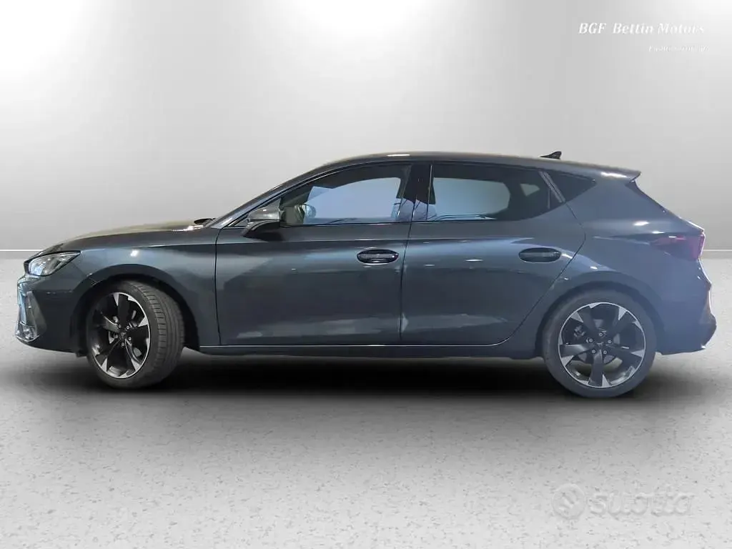 Usata Cupra Leon 150 CV (110 kW) 2025 Magnetic tech Berlina
