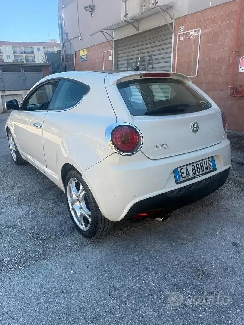 Usata Alfa Romeo MiTo Distinctive 120 CV (88 kW) 2010 Bianco Utilitaria