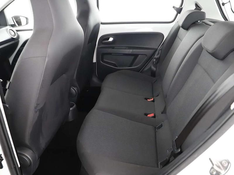 Usata VW up! Move 65 CV (47 kW) 2023 Bianco Utilitaria